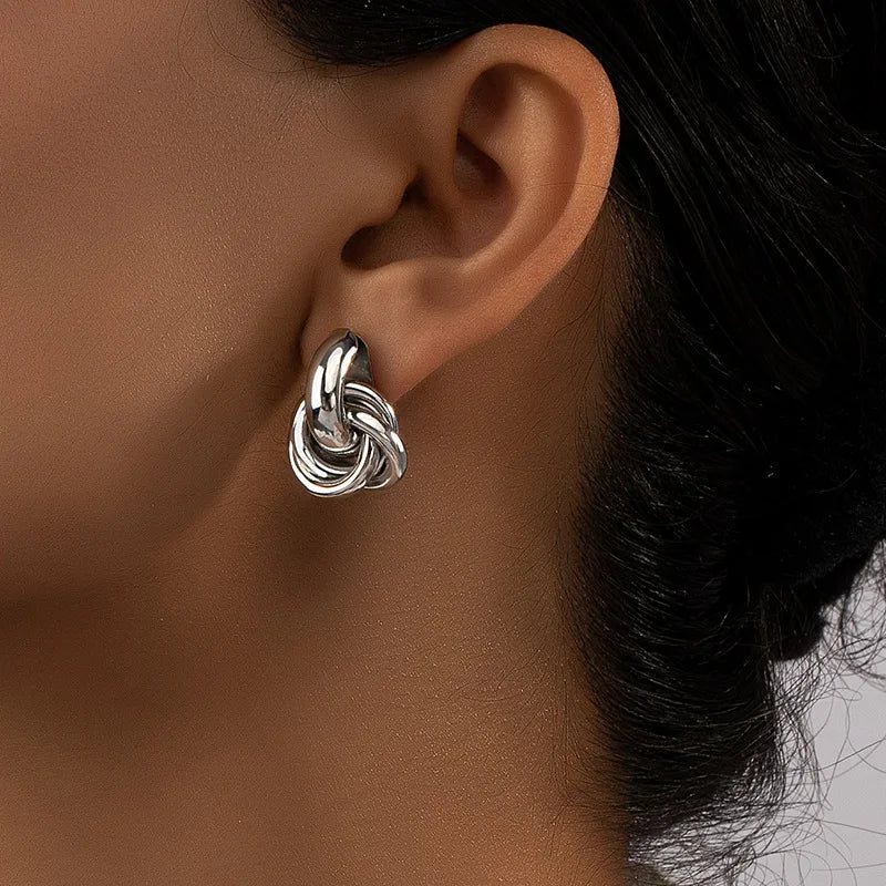 Sleek Knot, Subtle Shine — Elegant Single Earring